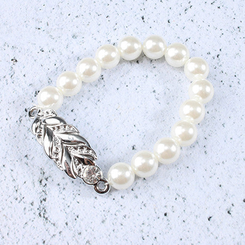 Classic Pearl & Leaf Bracelet